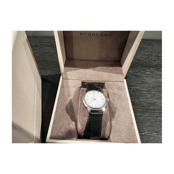 Burberry Black Leather Wrap Watch - Picture 4 of 12